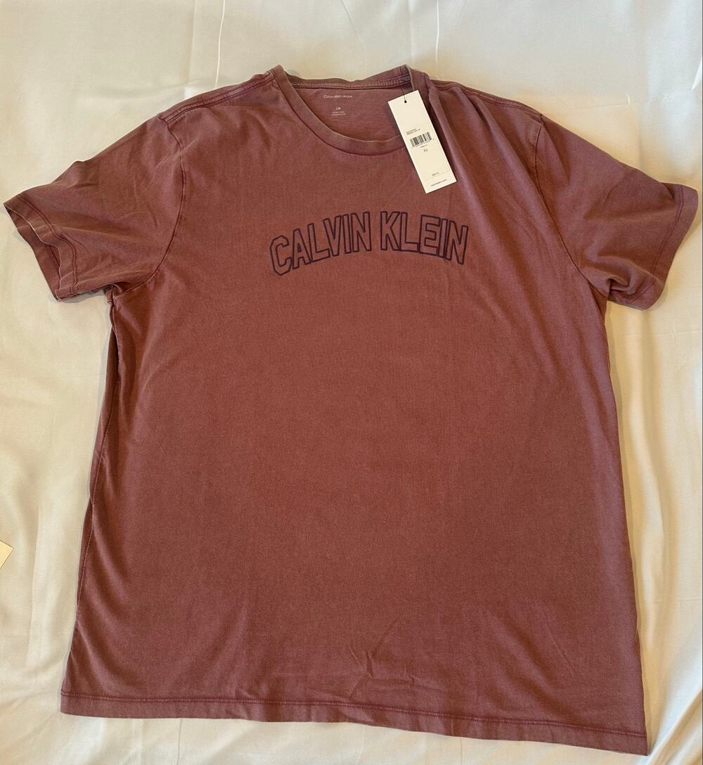 NWT Calvin Klein Jeans Men's Large Washed Arch Logo T-Shirt Crewneck maroon